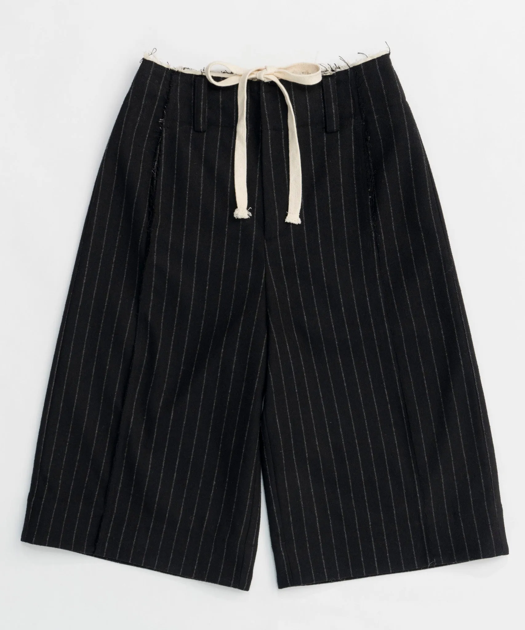 【24WINTER PRE-ORDER】Wool Wide Shorts