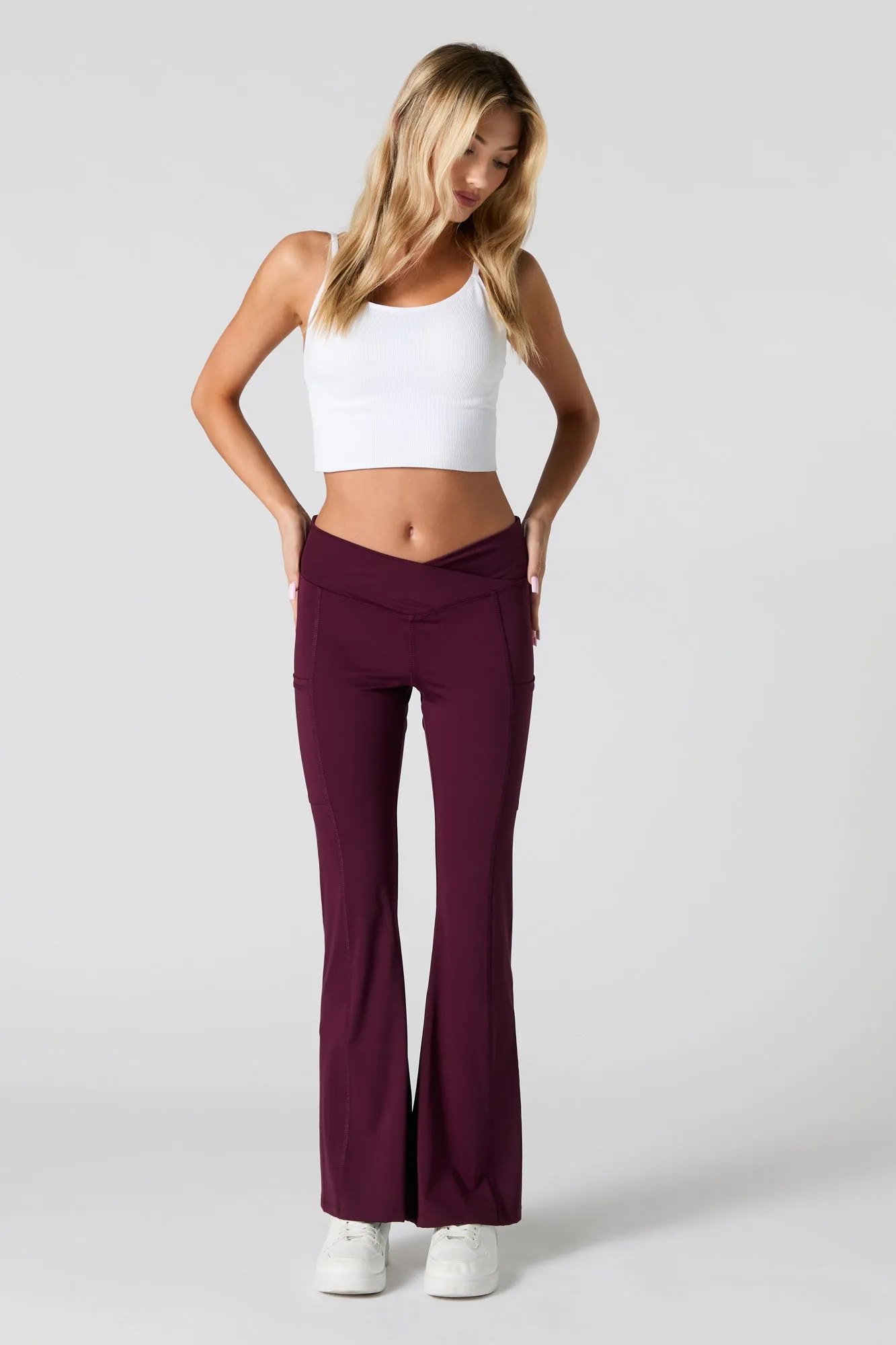 Active V-Waist Flare Legging