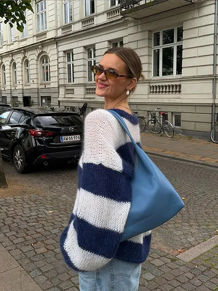 Blue And White Striped Knitted Pullovers Women Casual Long Sleeve Round Neck Sweater