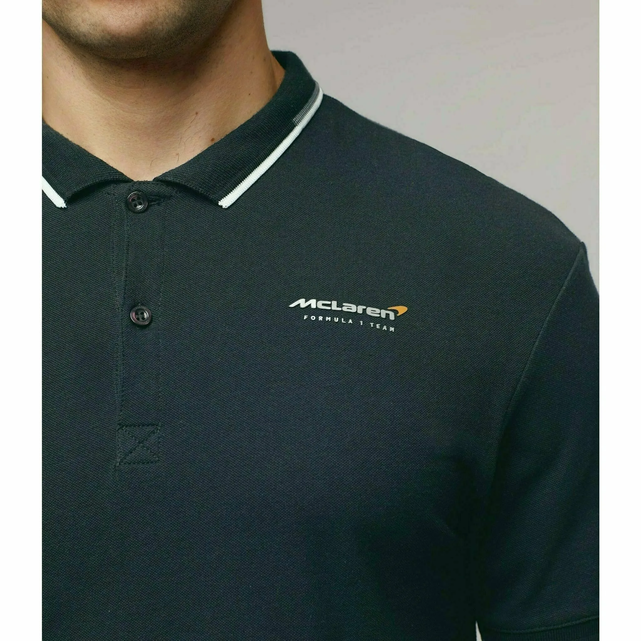 McLaren F1 Men's Core Essentials Small Logo Polo Shirt -Papaya/Vega Blue/Phantom/White/Black