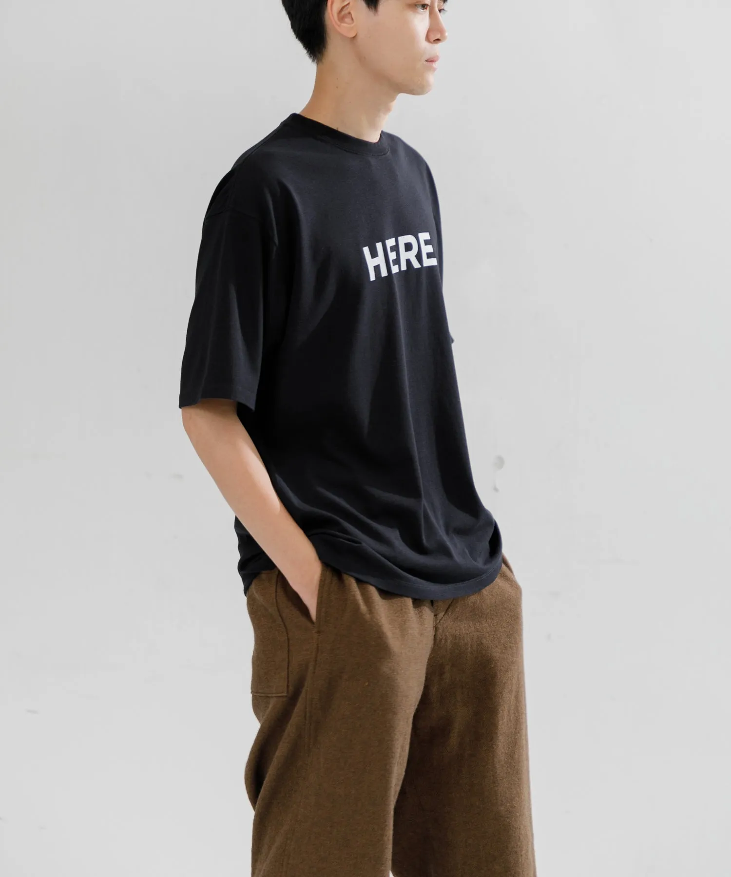 【MEN , WOMEN】YOU ARE SAFE HERE. TEE