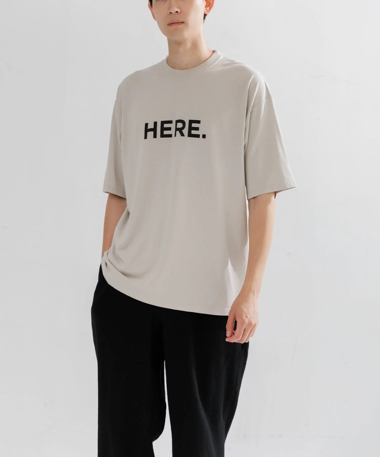 【MEN , WOMEN】YOU ARE SAFE HERE. TEE