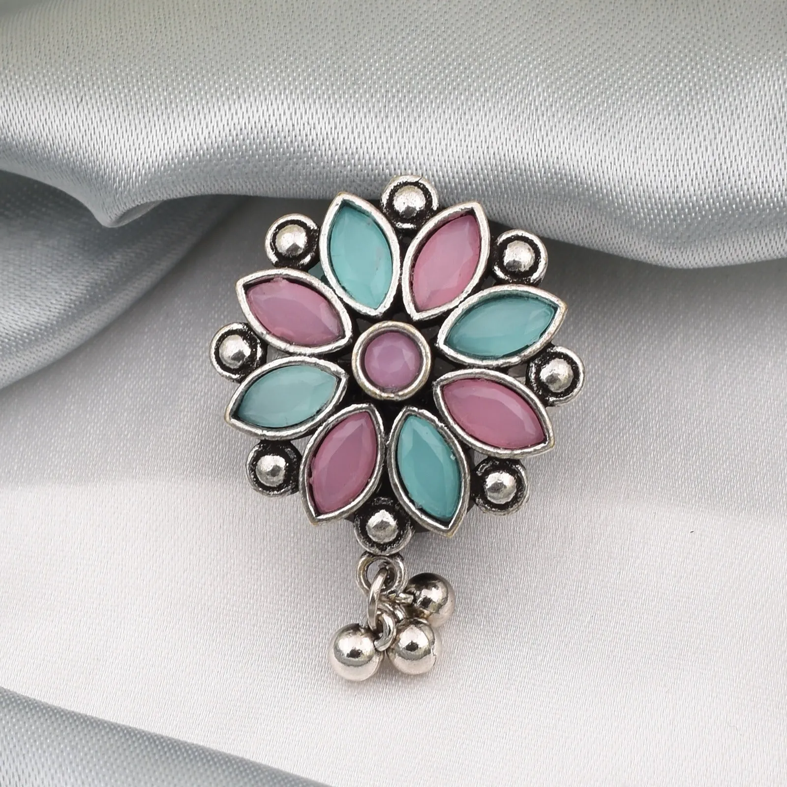 Nia Flower Finger Ring