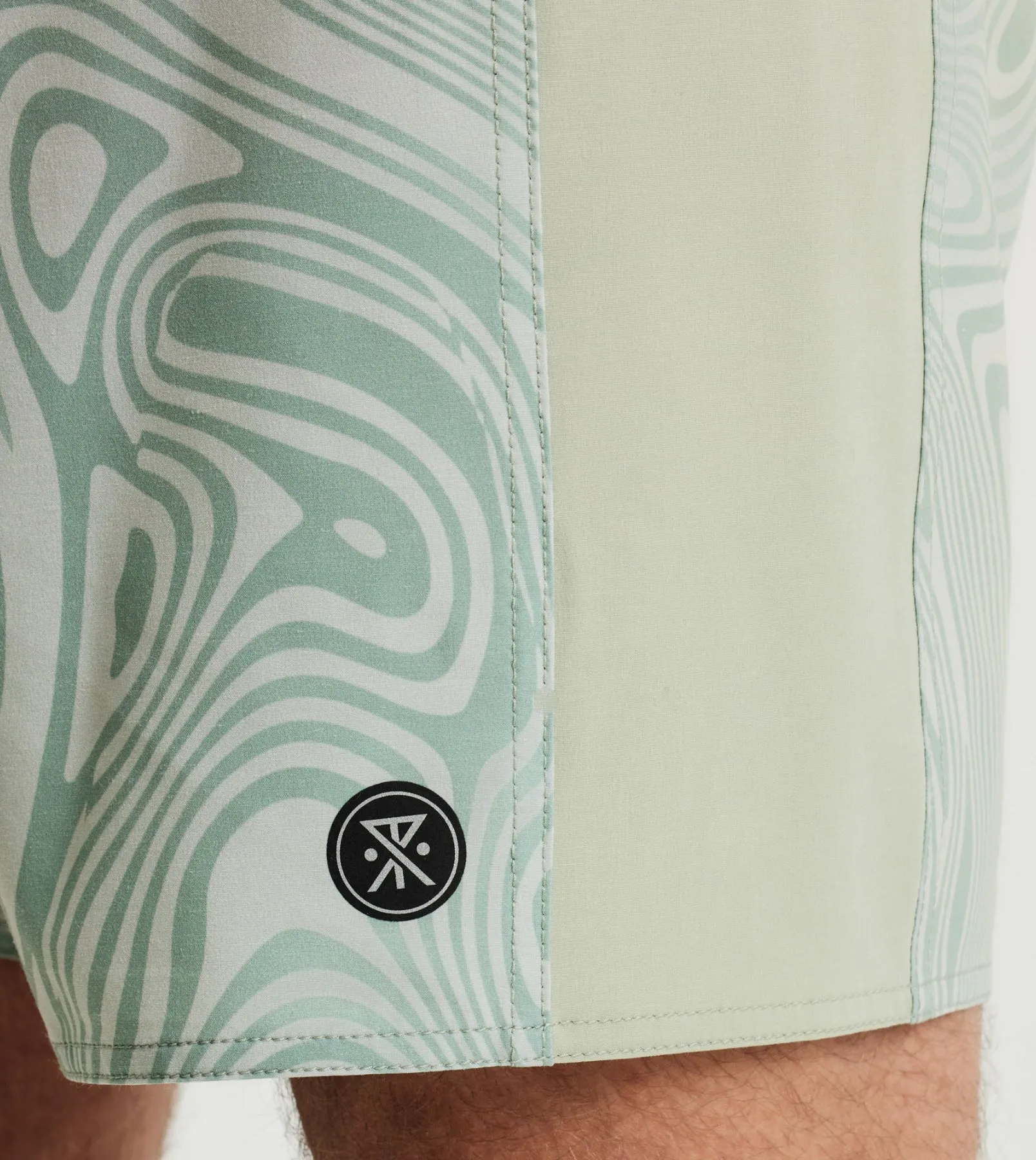 Passage Side Panel Boardshorts 16"