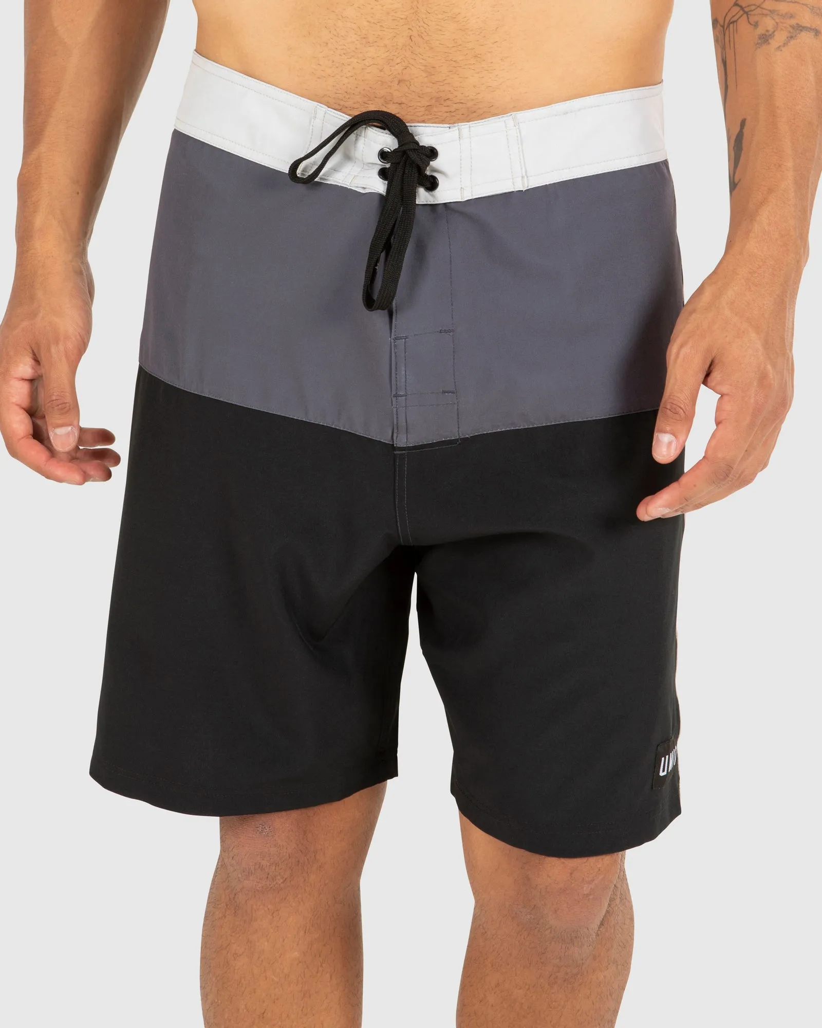 UNIT Path 19" Boardshorts